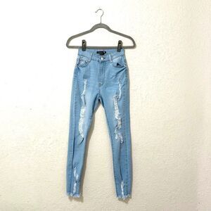 Fashion Nova distressed skinny jeans size 3